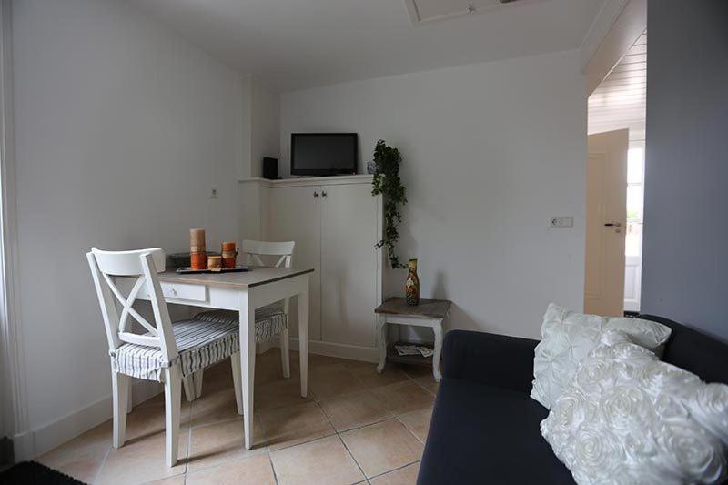 Het Jaarsveldhof Bed & Breakfast Montfoort Bagian luar foto